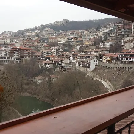 Pensión Tarnovo Old Town 3*